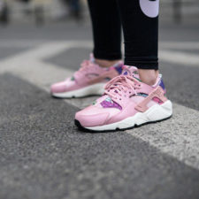 Nike Air Huarache розовые с рисунком (35-39)