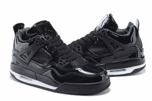 Air Jordan 4 Retro глянец черные (40-45)