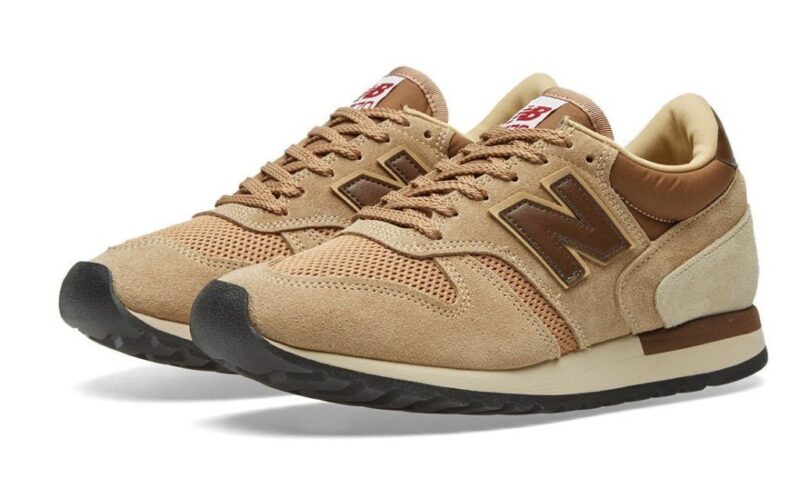 New Balance 770 бежевые (40-44)