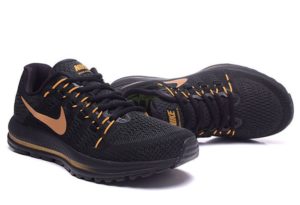 Nike Zoom Vomero 12 черные с золотым (40-44)