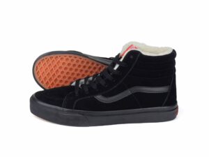 Зимние Vans с мехом черные (40-44)