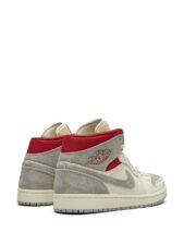 Nike Jordan 1 Retro бело-серые с красным (40-45)