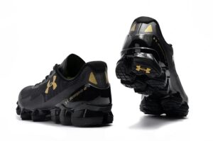 Under Armour Scorpio черно-серые с золотым (40-45)