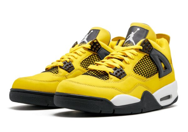 Nike Air Jordan 4 Retro Lightning желтые с черным нубук мужские-женские (40-45)